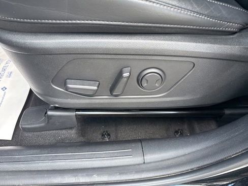Certified 2023 Kia Sorento EX AWD/4WD image 9