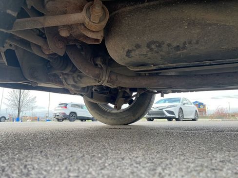 Used 2011 Kia Sorento LX w/ Convenience Pkg image 13