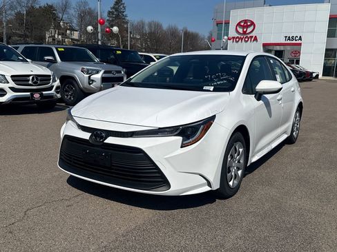 New 2026 Toyota Corolla LE image 3