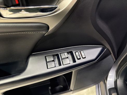 Used 2017 Lexus CT 200h w/ Navigation System Package image 33