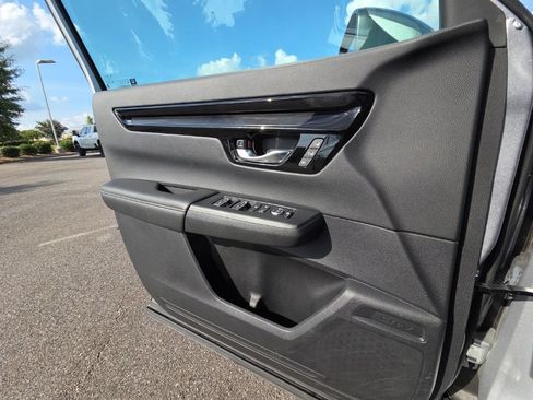 Used 2025 Honda CR-V EX-L image 28