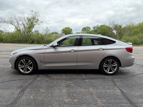 Used 2017 BMW 330i Gran Turismo xDrive AWD/4WD image 4