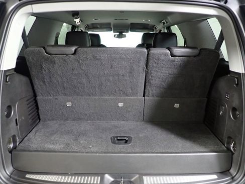 Used 2019 Cadillac Escalade 4WD image 16