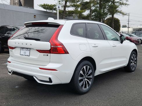 Used 2023 Volvo XC60 B5 Plus w/ Protection Package Premier image 6