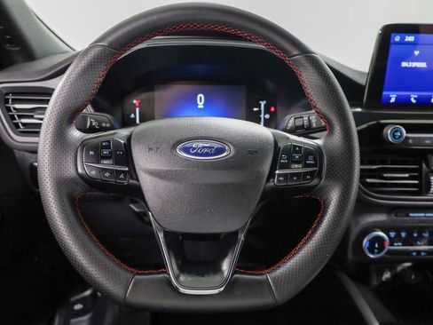 Certified 2025 Ford Escape ST-Line AWD/4WD image 13