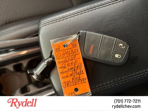 Used 2024 Jeep Compass Latitude image 21