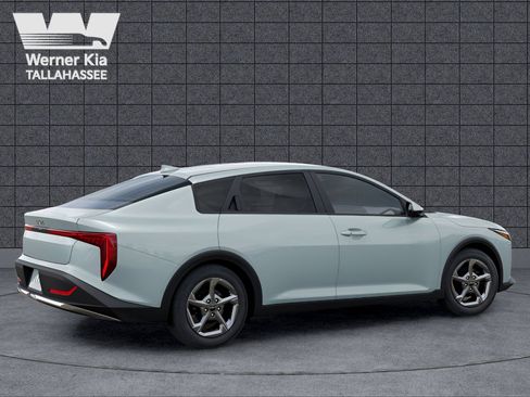 New 2026 Kia K4 LXS image 6