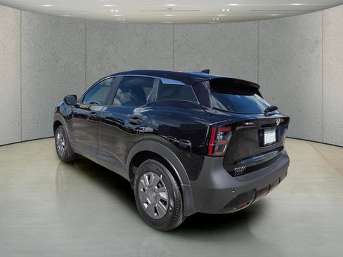 Used 2026 Nissan Kicks S FWD image 3