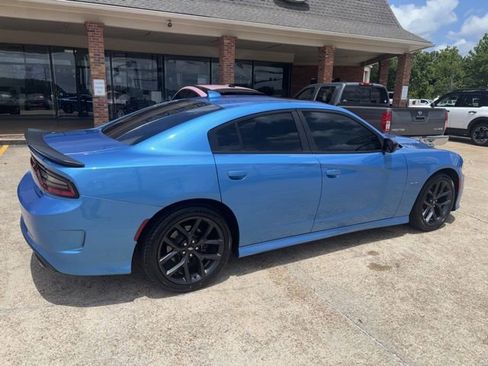 Used 2019 Dodge Charger R/T w/ Blacktop Package RWD image 5