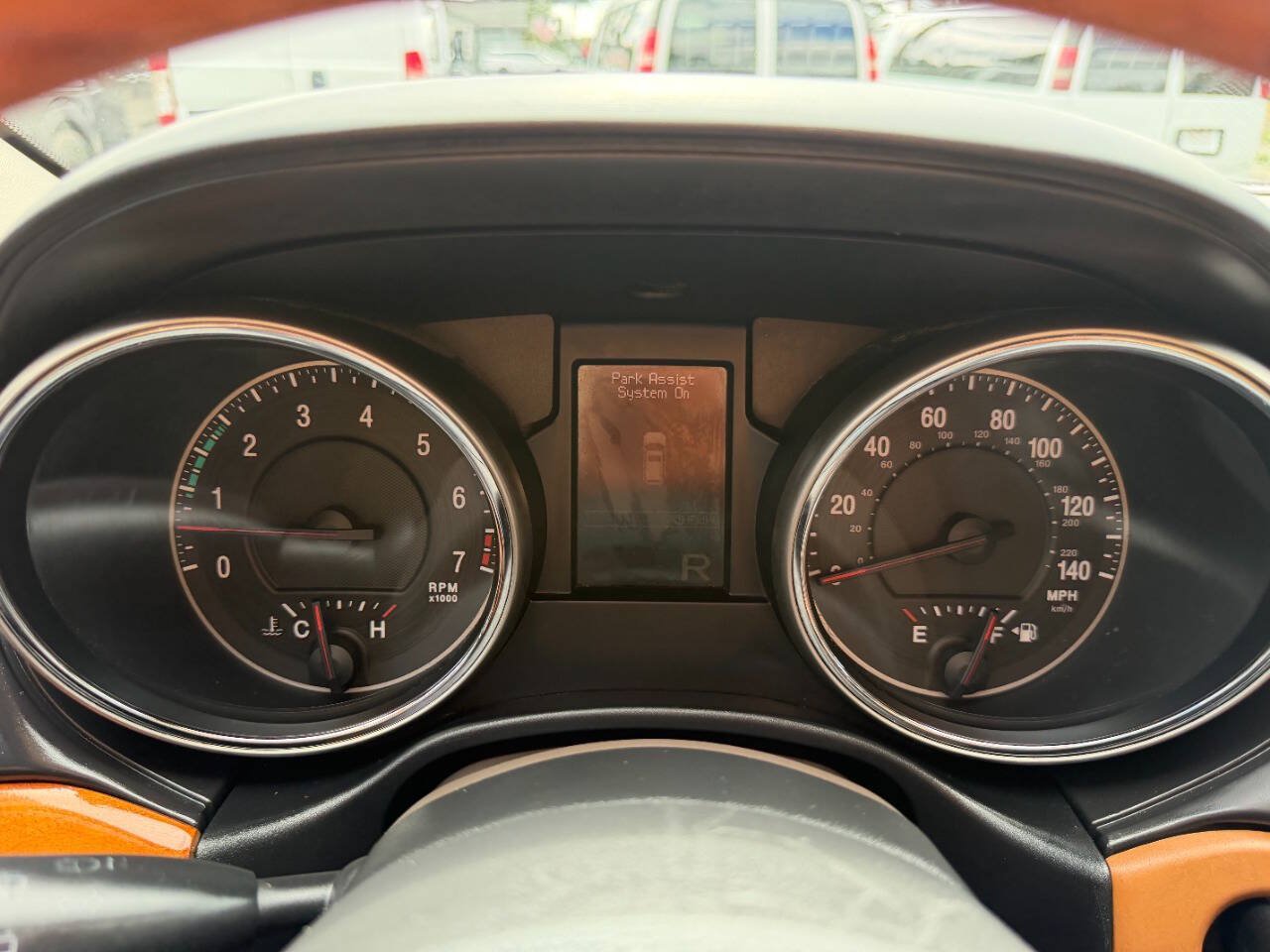 Used 2011 Jeep Grand Cherokee Overland AWD/4WD image 25