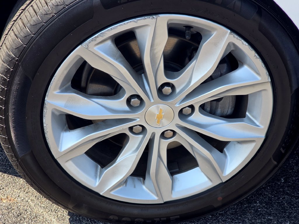 Used 2024 Chevrolet Malibu LT FWD image 7