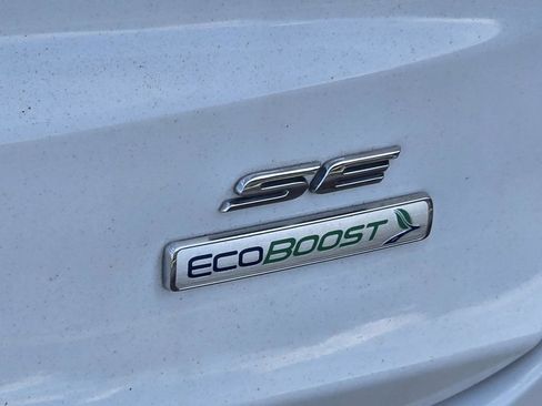 Used 2020 Ford Fusion SE FWD image 31