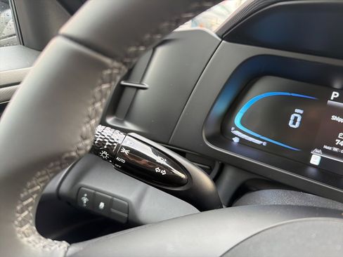 New 2025 Hyundai Elantra Sport image 28