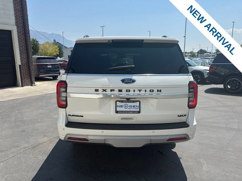 Used 2024 Ford Expedition Max Platinum AWD/4WD image 6
