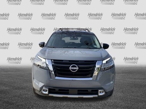 Used 2022 Nissan Pathfinder SL w/ SL Premium Package image 3