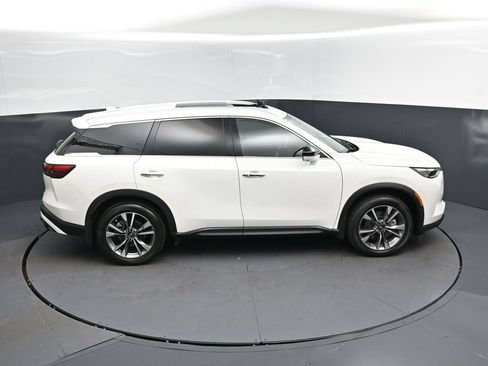 Used 2023 INFINITI QX60 Luxe w/ Performance Audio Package FWD image 35