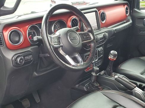 Used 2021 Jeep Wrangler Rubicon w/ Uconnect 4C Nav & Sound Group AWD/4WD image 6
