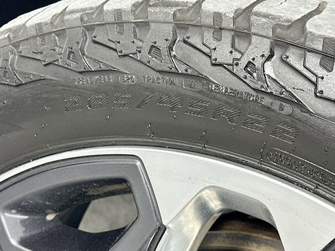 Used 2022 RAM 1500 Limited AWD/4WD image 33