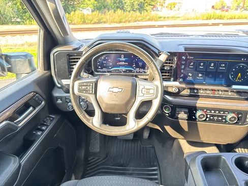 Used 2024 Chevrolet Silverado 2500 LT w/ Convenience Package AWD/4WD image 13