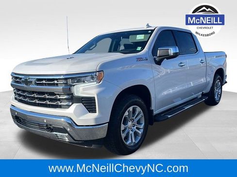 Used 2024 Chevrolet Silverado 1500 LTZ w/ LTZ Convenience Package II image 3