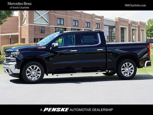 Used 2022 Chevrolet Silverado 1500 LTZ AWD/4WD image 1