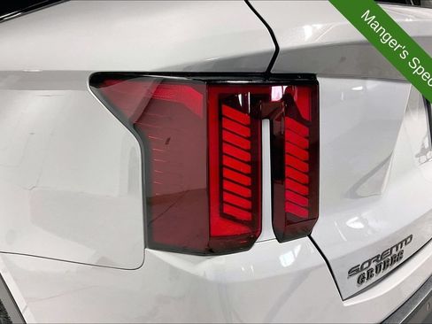 Used 2025 Kia Sorento SX AWD/4WD image 39