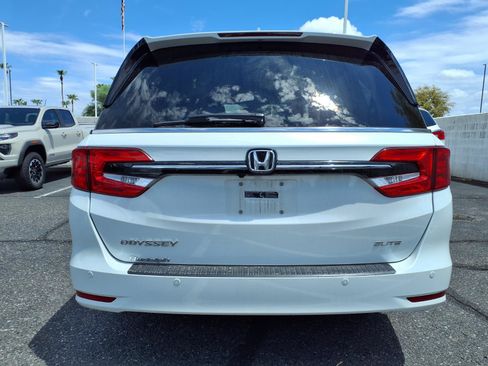 Used 2022 Honda Odyssey Elite image 6
