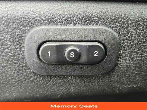 Used 2019 Dodge Durango GT image 37