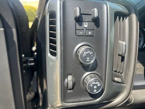 Used 2018 Chevrolet Silverado 1500 LTZ w/ Texas Edition AWD/4WD image 15