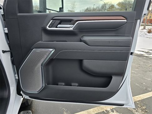 New 2026 GMC Sierra 3500 Denali w/ Denali Reserve Package image 32