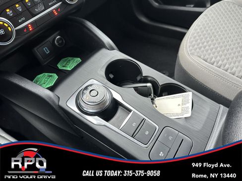 Used 2020 Ford Escape SE image 20