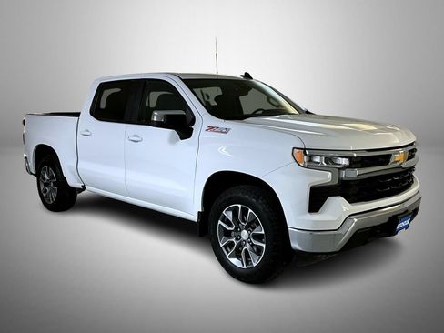 Certified 2025 Chevrolet Silverado 1500 LT w/ All Star Edition Plus AWD/4WD image 3