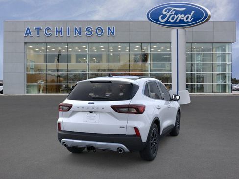 New 2025 Ford Escape SE w/ PHEV Premium Package image 8