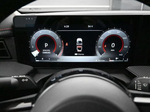 Certified 2025 Nissan Kicks SR AWD/4WD image 17