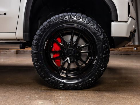 Used 2025 GMC Sierra 1500 Denali w/ Denali Reserve Package AWD/4WD image 12