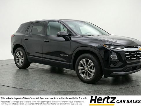 Used 2025 Chevrolet Equinox LT FWD image 1