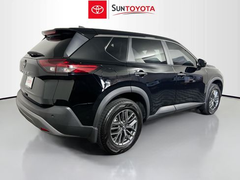 Used 2023 Nissan Rogue S FWD image 4