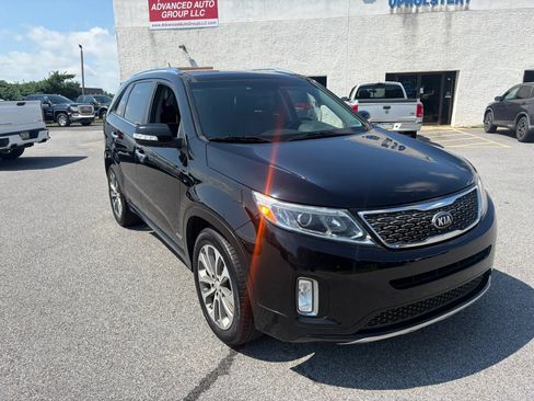 Used 2014 Kia Sorento SX w/ 3rd Row Package AWD/4WD image 3