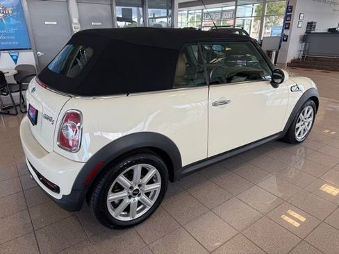 Used 2015 MINI Cooper S image 5