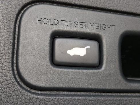 Certified 2024 Honda Pilot Touring image 18