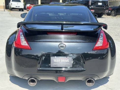Used 2014 Nissan 370Z Coupe RWD image 6