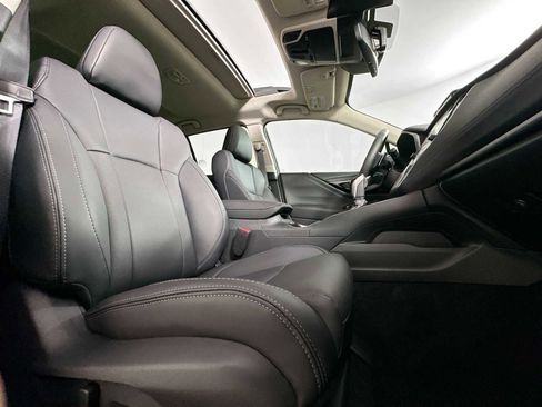 New 2025 Subaru Outback Limited image 27