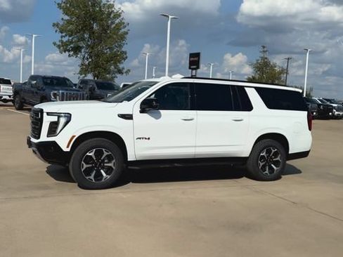 New 2026 GMC Yukon XL AT4 AWD/4WD image 5