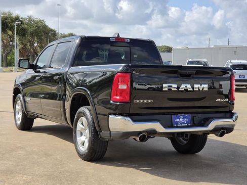 Used 2025 RAM 1500 Big Horn AWD/4WD image 7