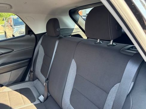 Used 2023 Chevrolet TrailBlazer LT AWD/4WD image 21