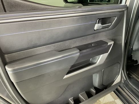 Used 2024 Toyota Tundra Platinum AWD/4WD image 20