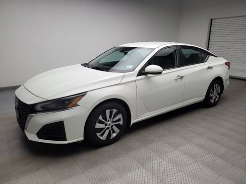 Used 2023 Nissan Altima 2.5 S FWD image 2