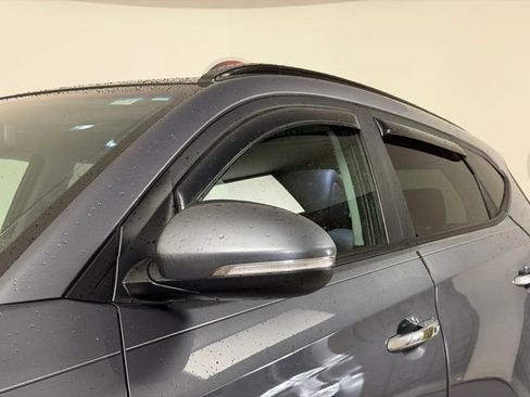 Used 2018 Hyundai Tucson Limited w/ Ultimate Package 02 FWD image 13