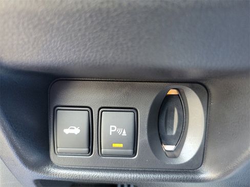 Used 2024 Nissan GT-R Premium w/ Premium Interior Package image 16