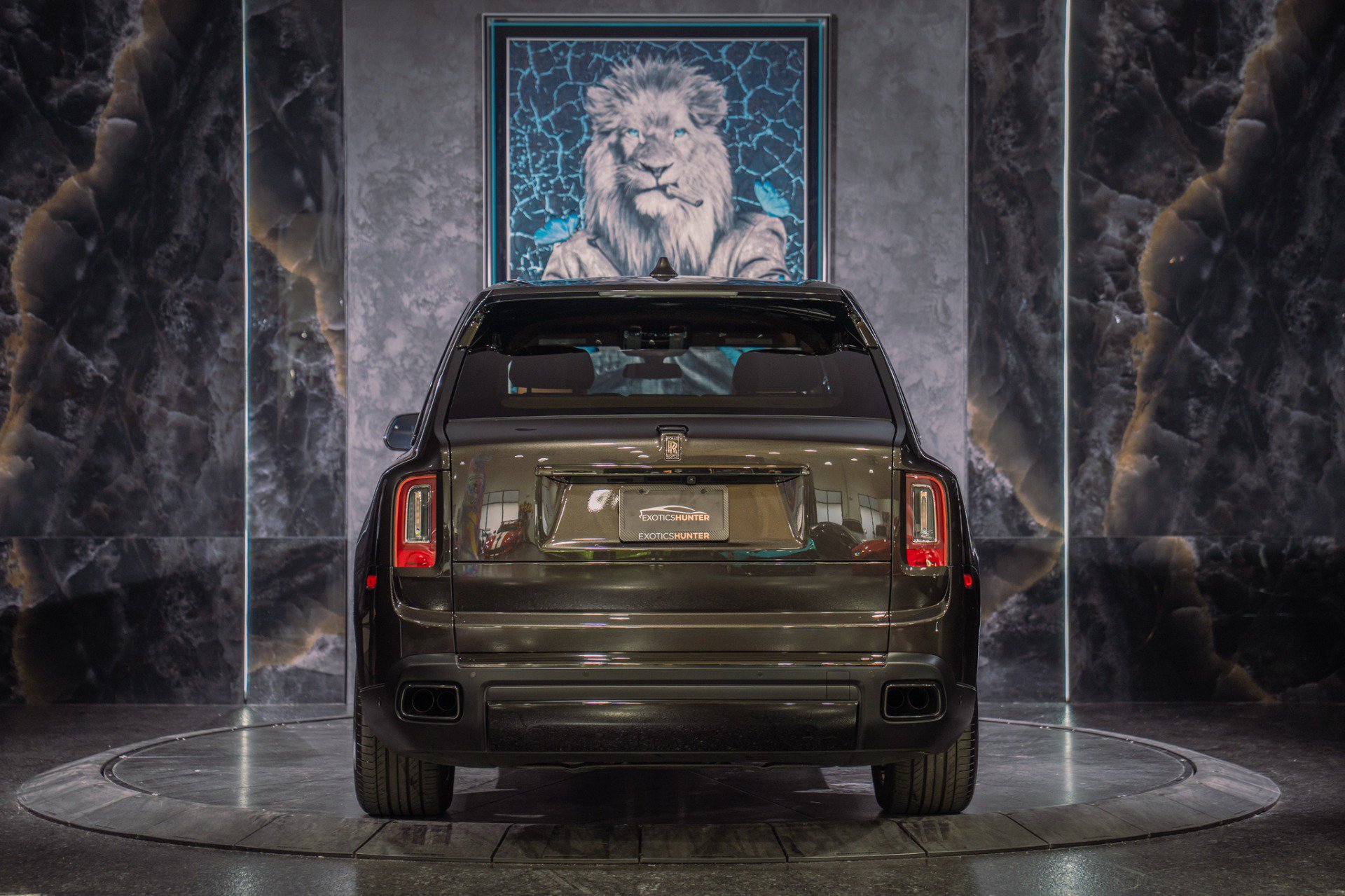 Used 2021 Rolls-Royce Cullinan Black Badge AWD/4WD image 7